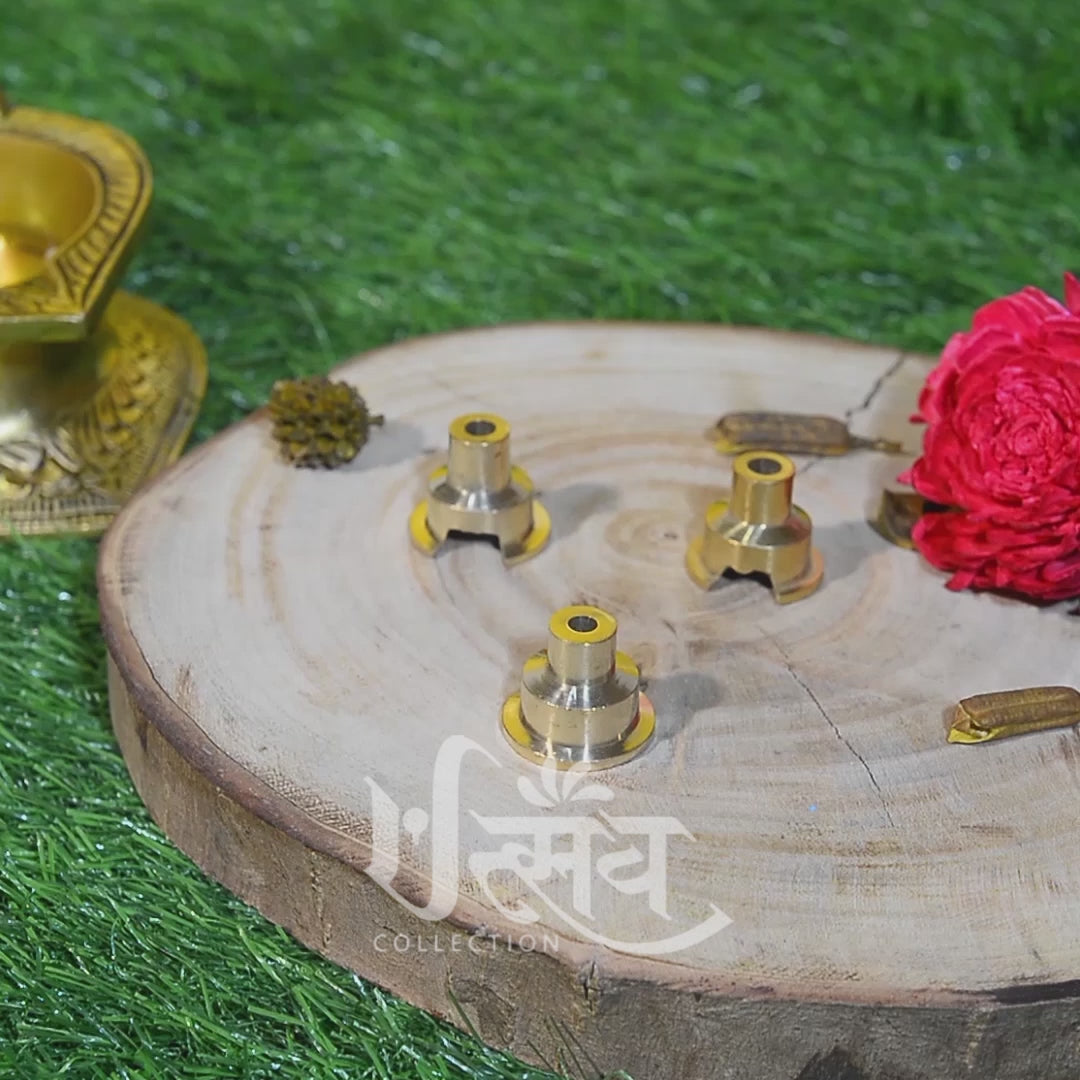 Round Thiri Holder (Stand)